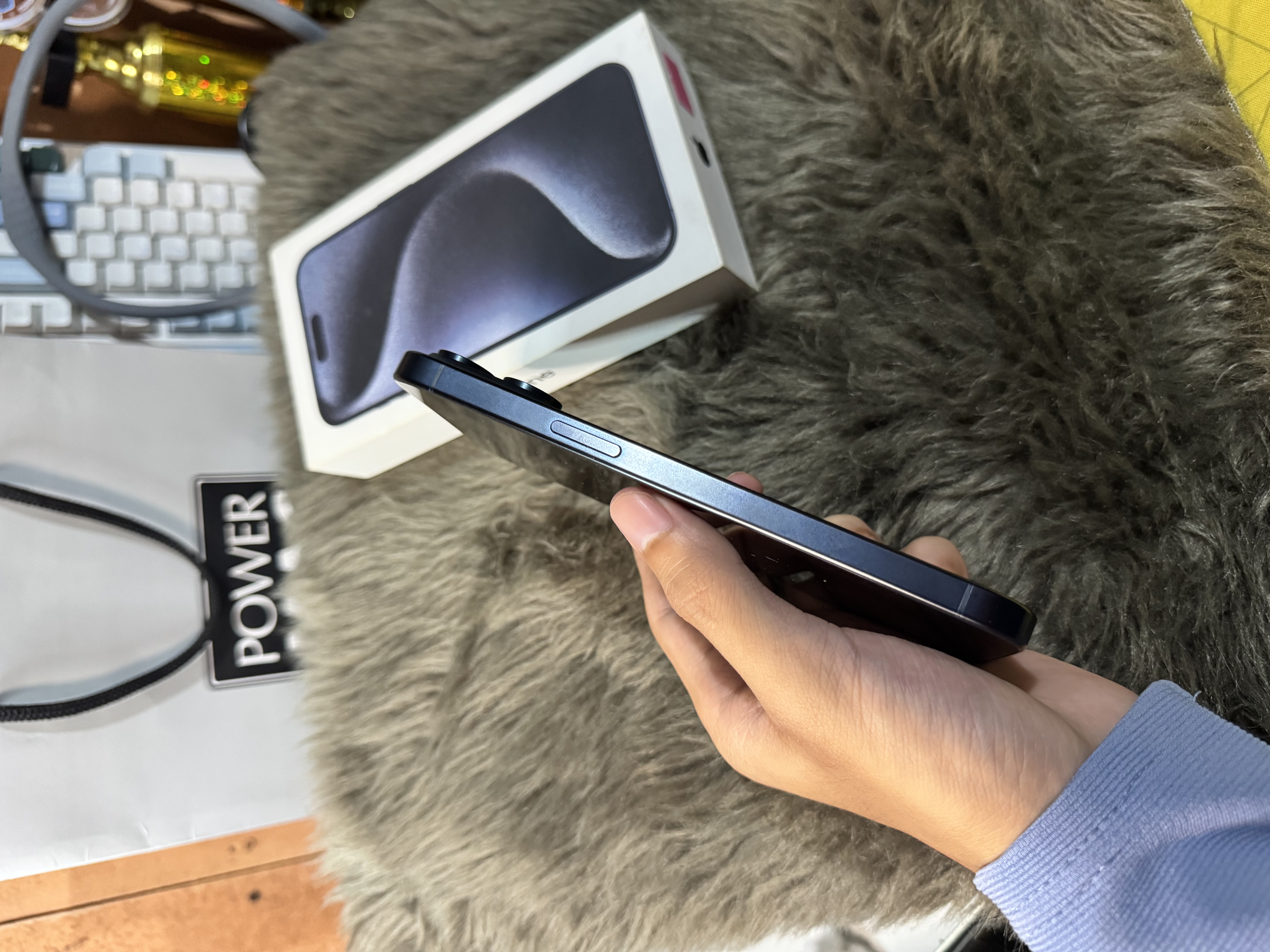 iPhone 15 Promax thumbnail 2