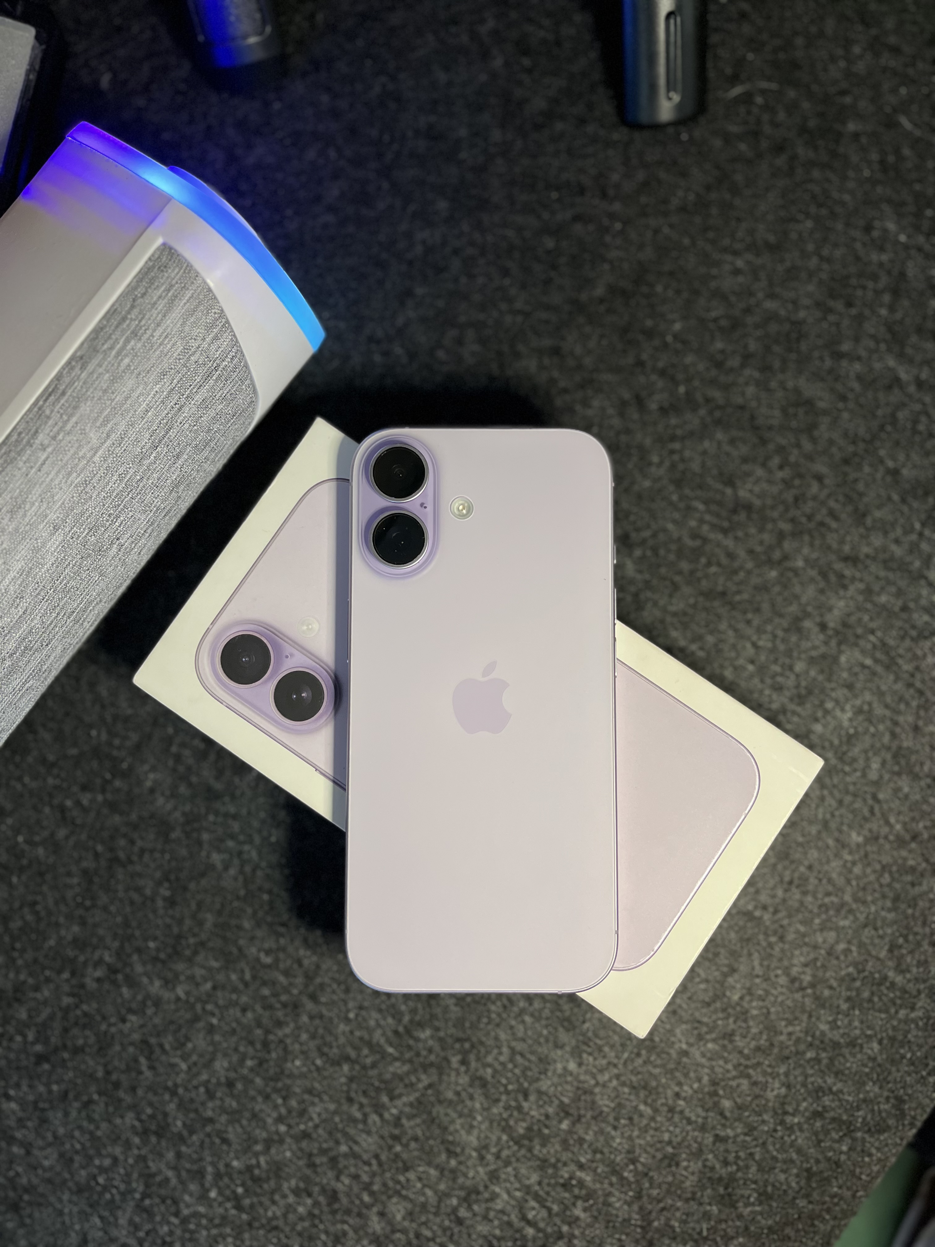 iPhone 17 Lavender